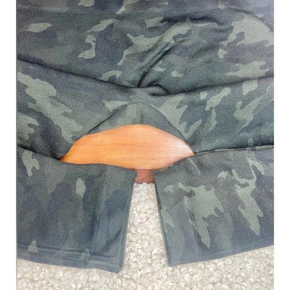 SPANX Look At Me Now Camo Seamless Leggings High Waisted Tummy Control Small - Picture 6 of 6